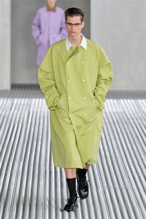 prada fluid form